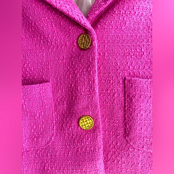 Ultra Pink - Picture 3 of 6